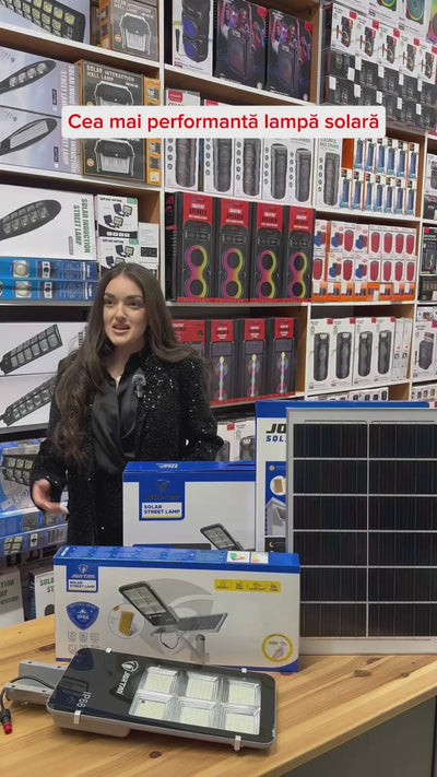Lampa Solara cu Panou Solar si Brat Sustinere 400W